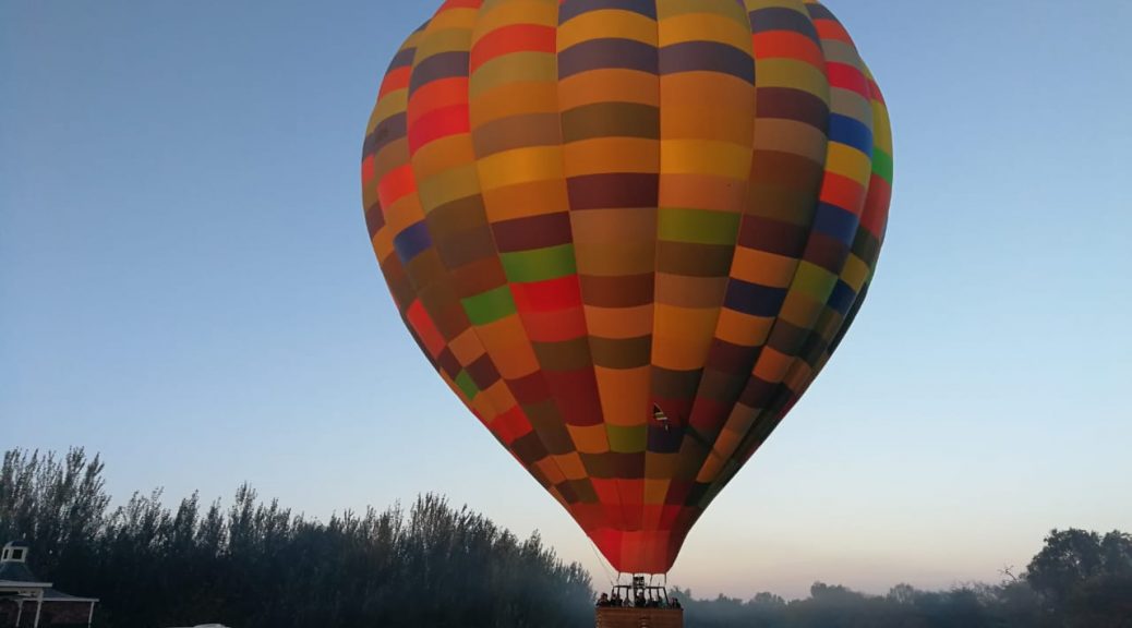 Hot air balloon team building